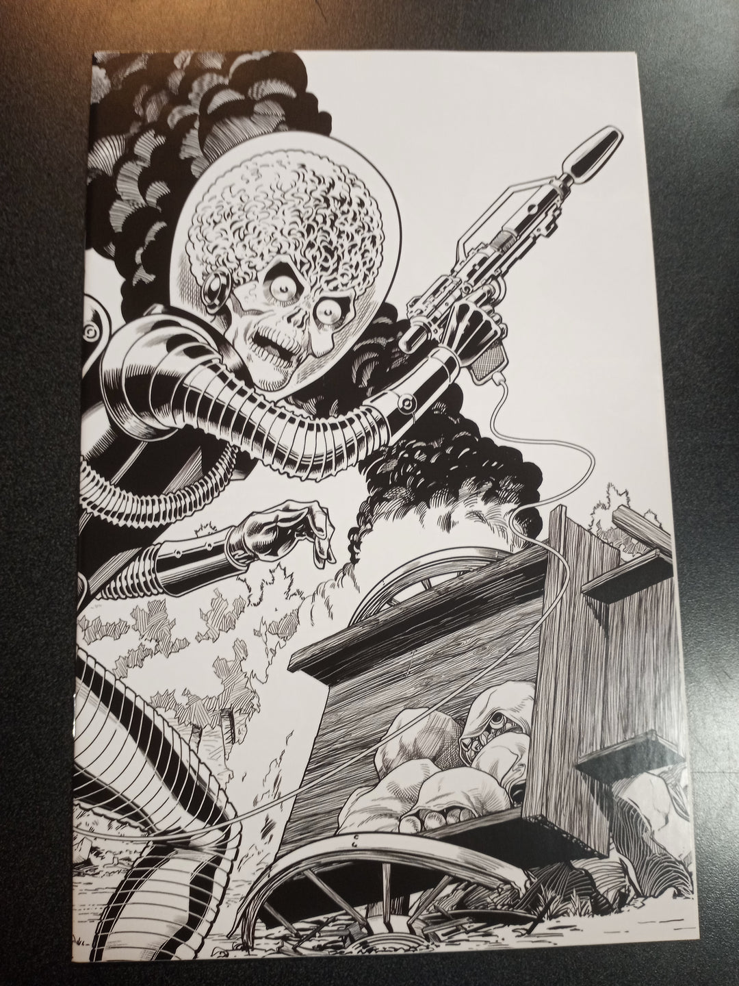 Mars Attacks Red Sonja #1 1:40 Kitson Homage B&W Virgin Variant