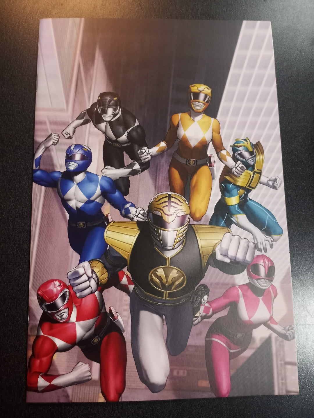Mighty Morphin #1 Yoon Virgin Art Variant