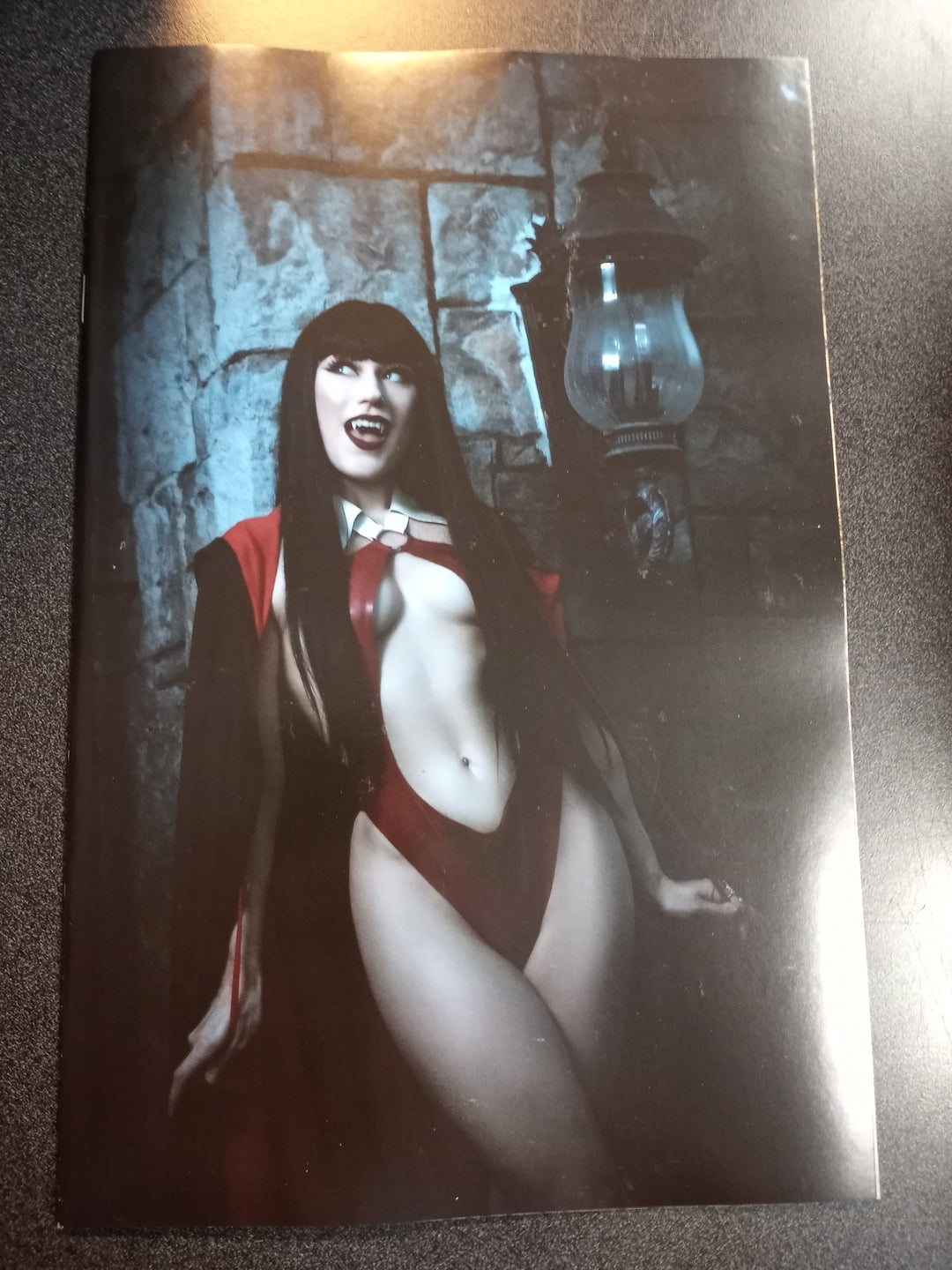 Vampirella vs Superpowers #2 Cover I 15 Copy Variant Edition Cosplay Virg