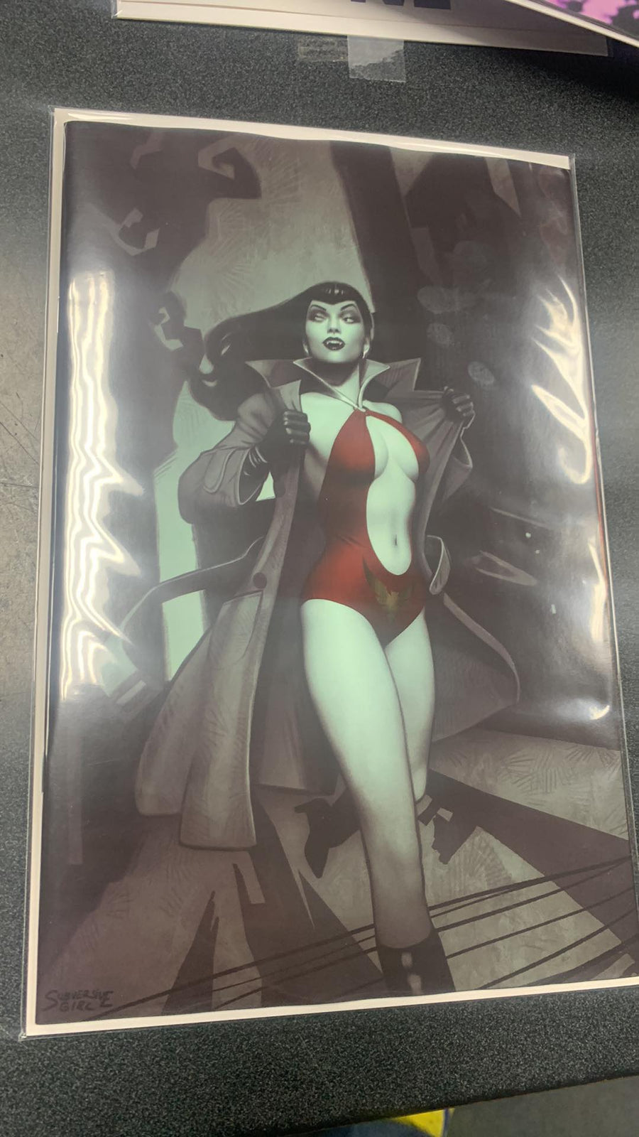 Vampirella vs Superpowers #1 Cover N 25 Copy Variant Edition Puebla Virgi