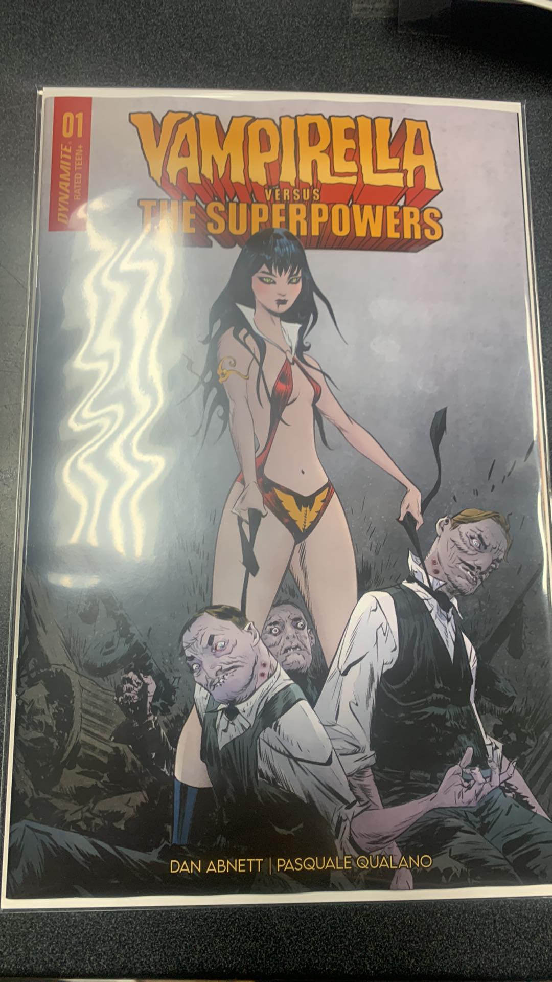 Vampirella vs Superpowers #1 Cover S Foc Lee Original