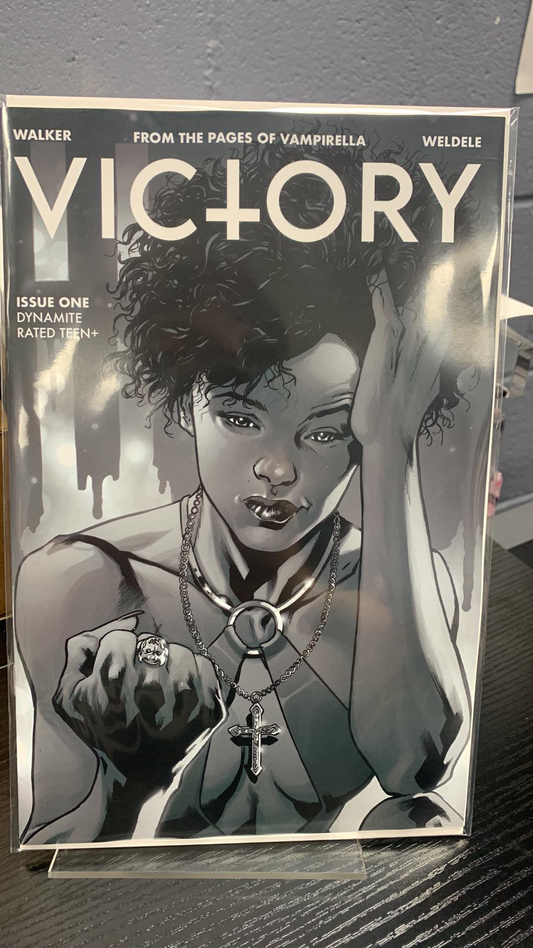 Victory #1 Cover H 10 Copy Variant Edition Hitch Black & White
