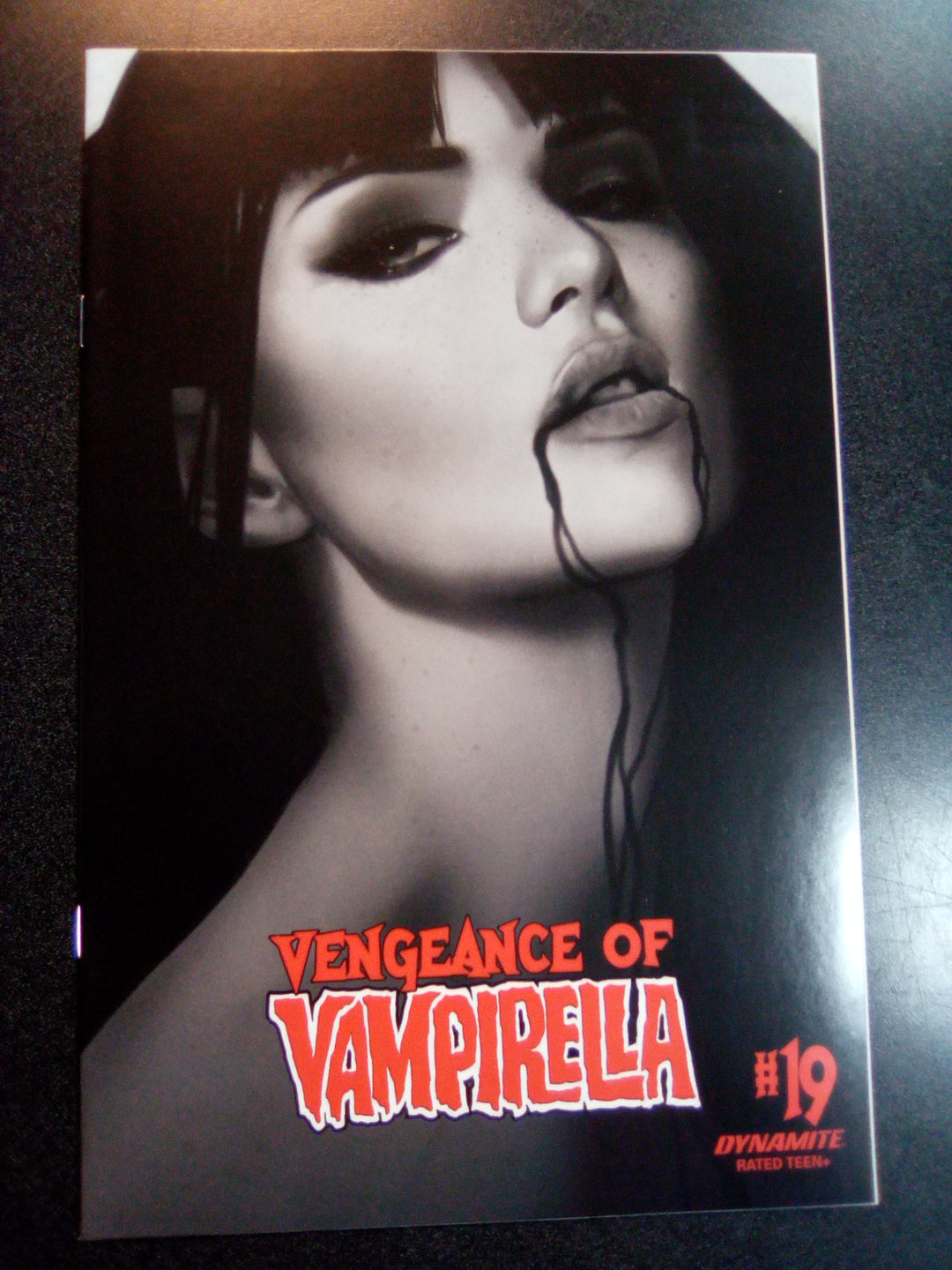 Vengeance of Vampirella #19 1:30 Ben Oliver B&W Variant