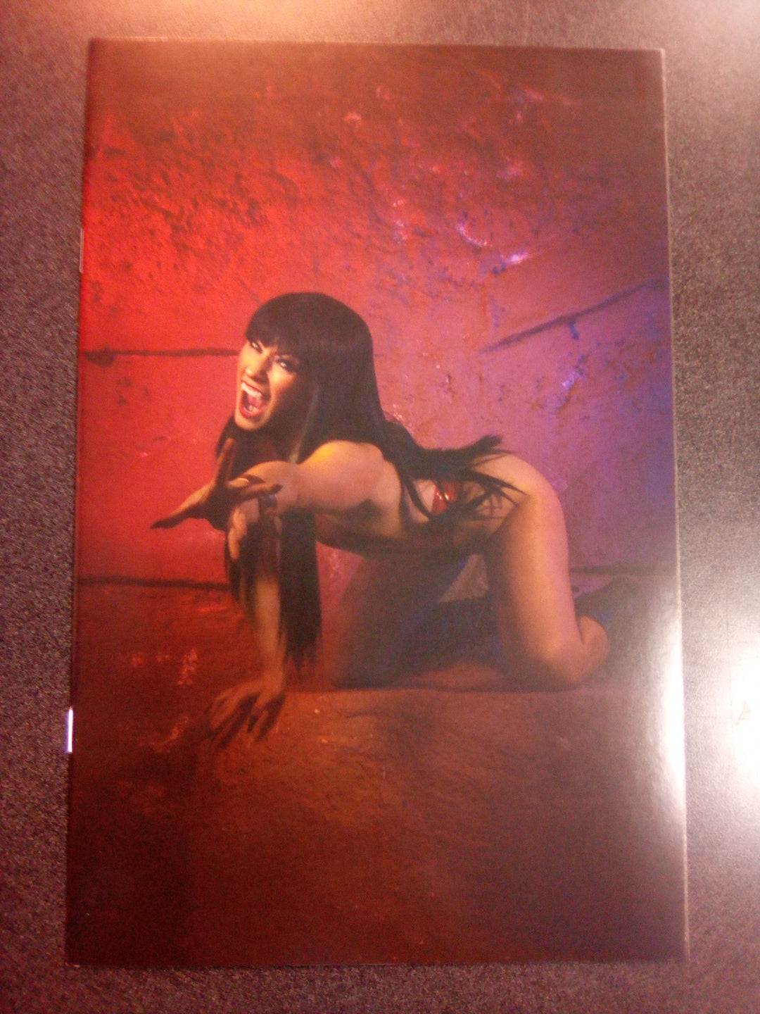 Vengeance of Vampirella #20 1:20 Cosplay Virgin Variant