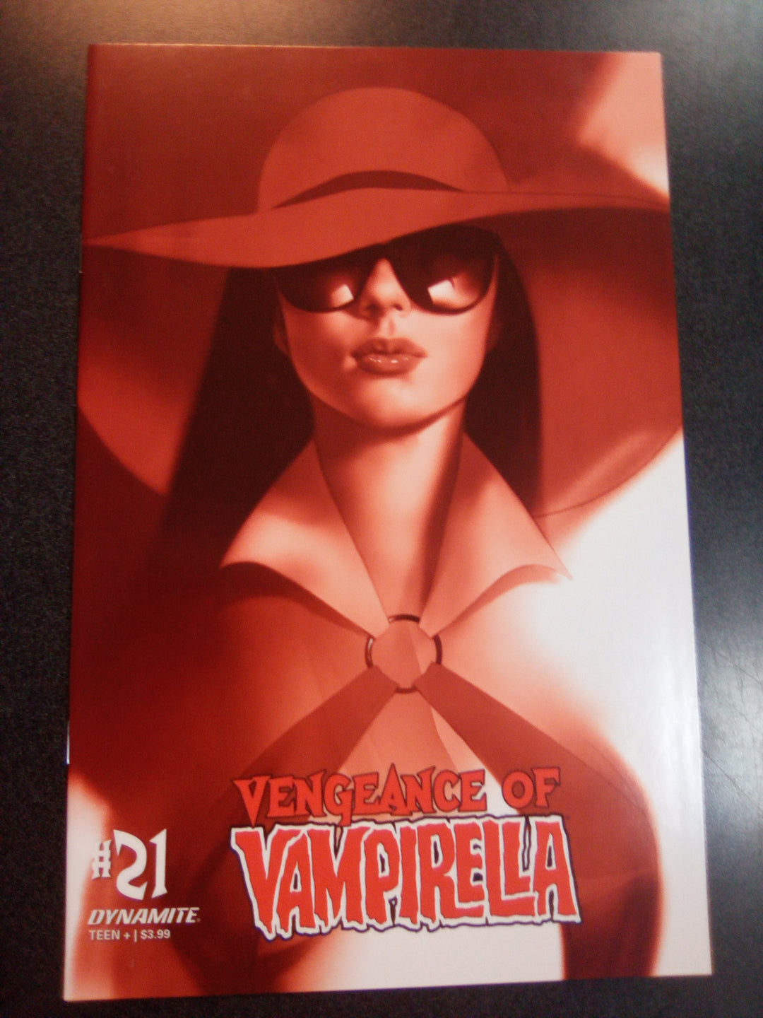 Vengeance of Vampirella #21 1:40 Oliver Tint Variant