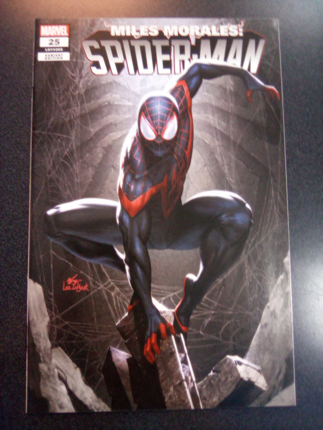 Miles Morales Spider-Man #25 Inhyuk Lee Trade Dress Variant