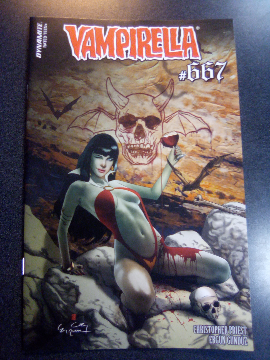 Vampirella #667 Cover F 7 Copy Variant Edition Gunduz Original