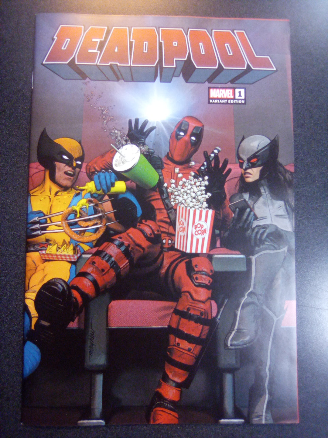 Deadpool #1 Mike Mayhew Trade Dress Variant