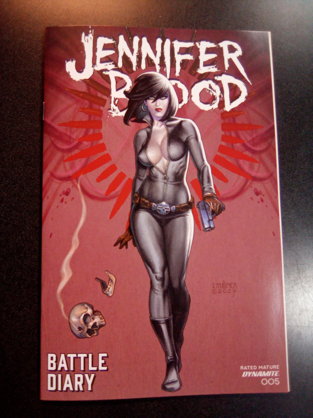 Jennifer Blood Battle Diary #5 Cover A Linsner