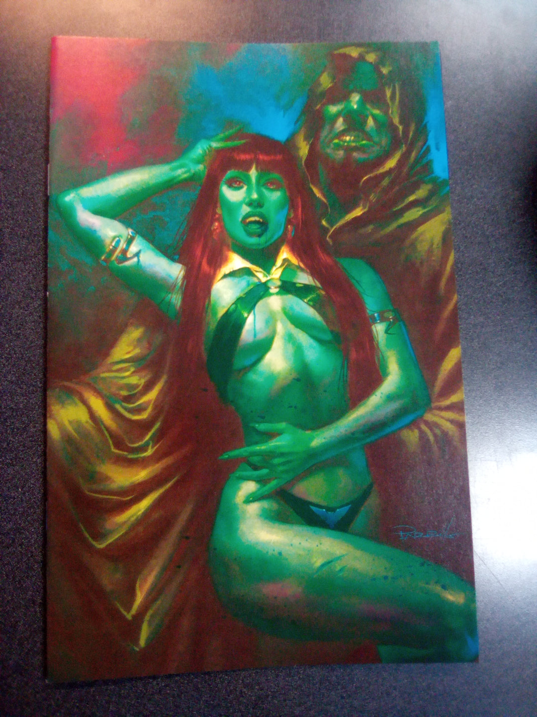 Vampirella #669 Cover H 10 Copy Variant Edition Parrillo Ultraviolet Virgin