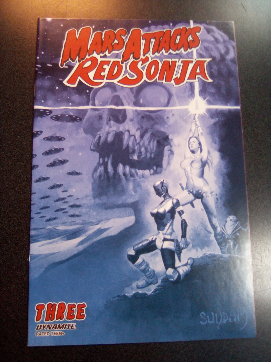 Mars Attacks Red Sonja #3 1:21 Arthur Suydam Tint Variant