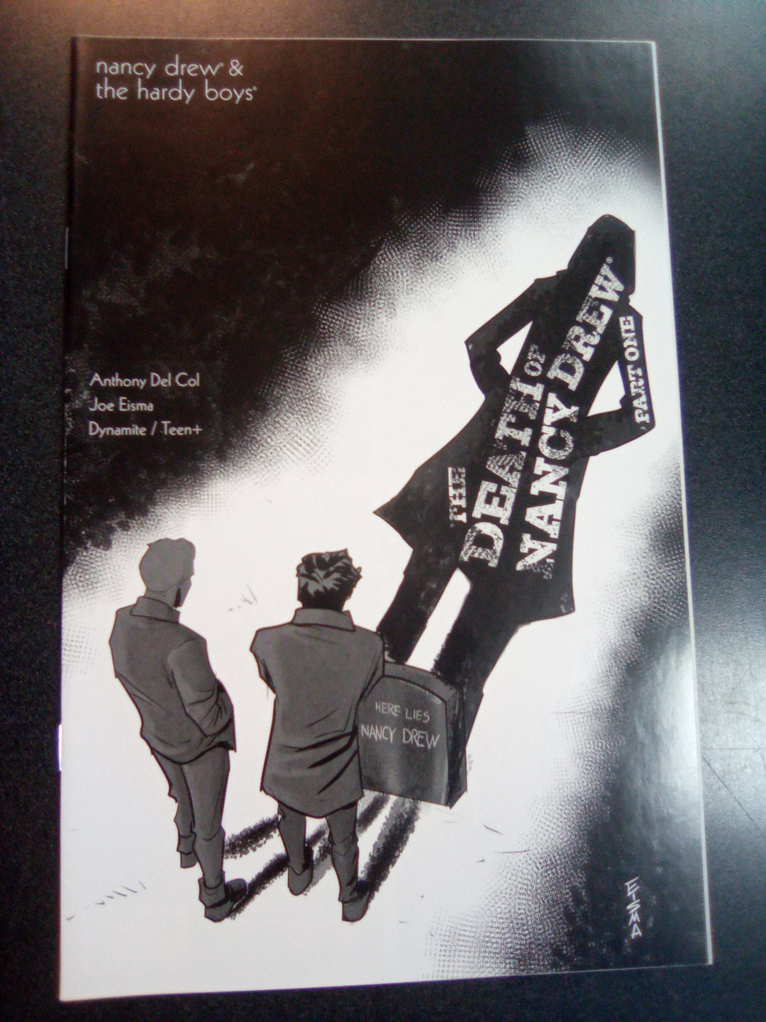 Nancy Drew & Hardy Boys Death of Nancy Drew #1 1:10 Joe Eisma B&W Variant