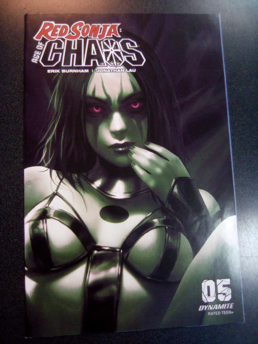 Red Sonja Age of Chaos #5 1:20 Derrick Chew Monochromatic Variant