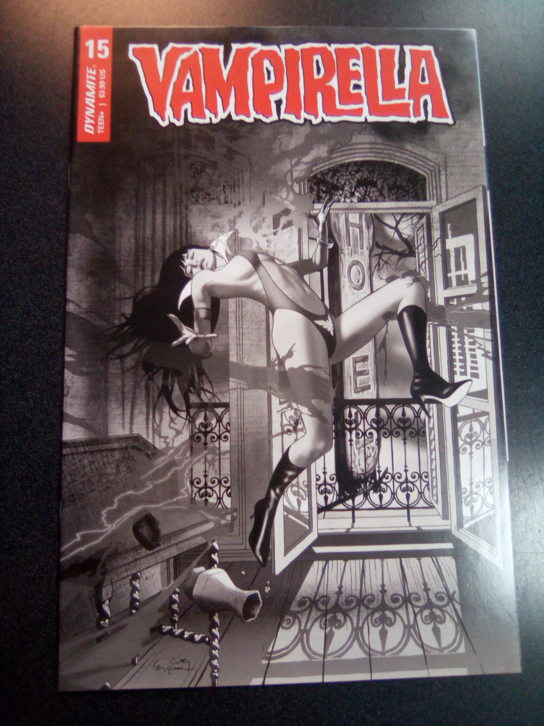 Vampirella #15 1:20 Gunduz B&W Variant