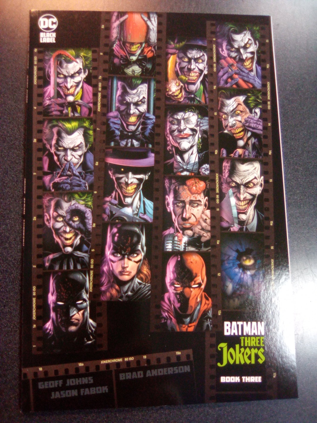 Batman Three Jokers #3 1:450 Contact Variant
