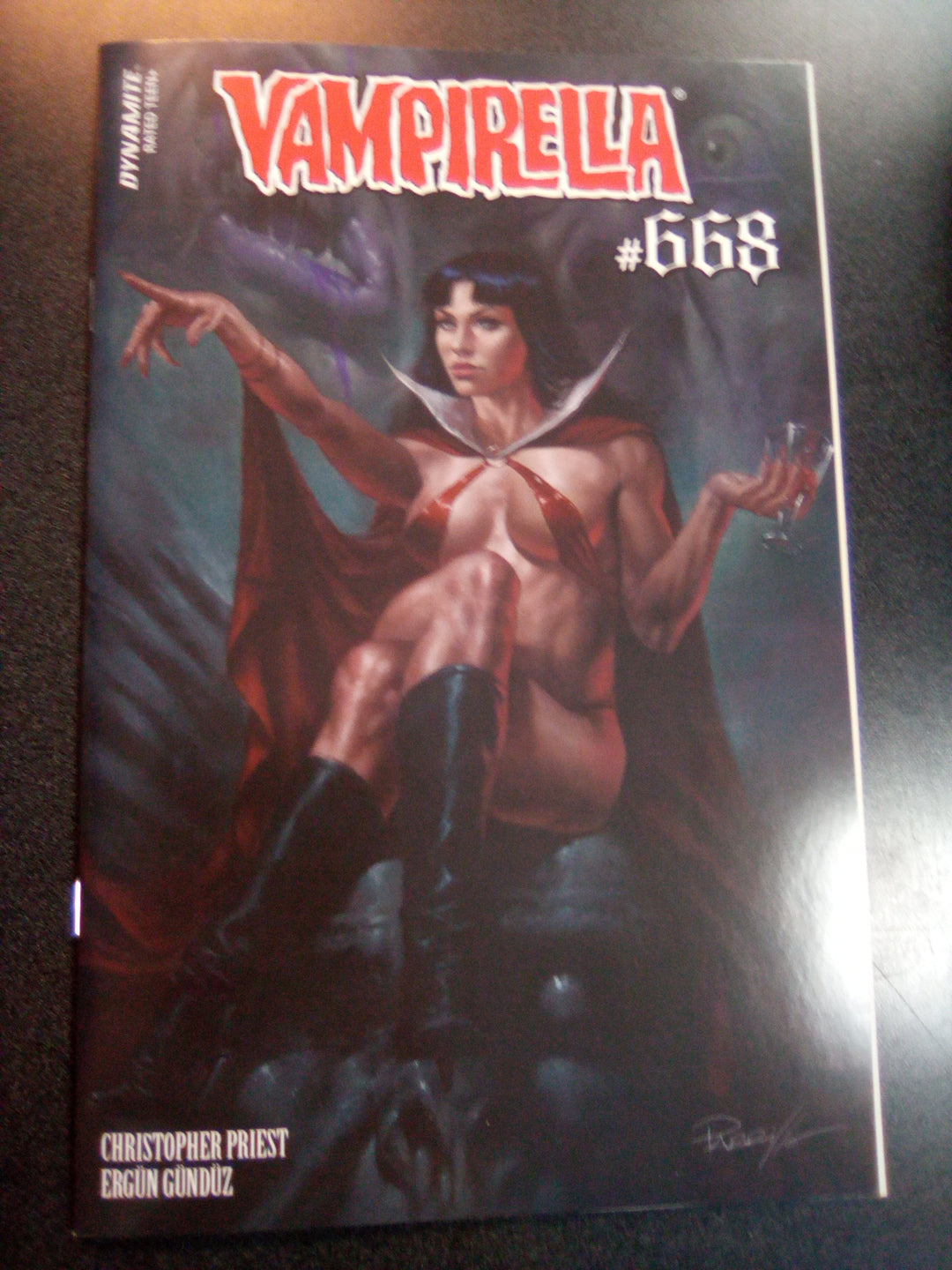 Vampirella #668 Cover A Parrillo