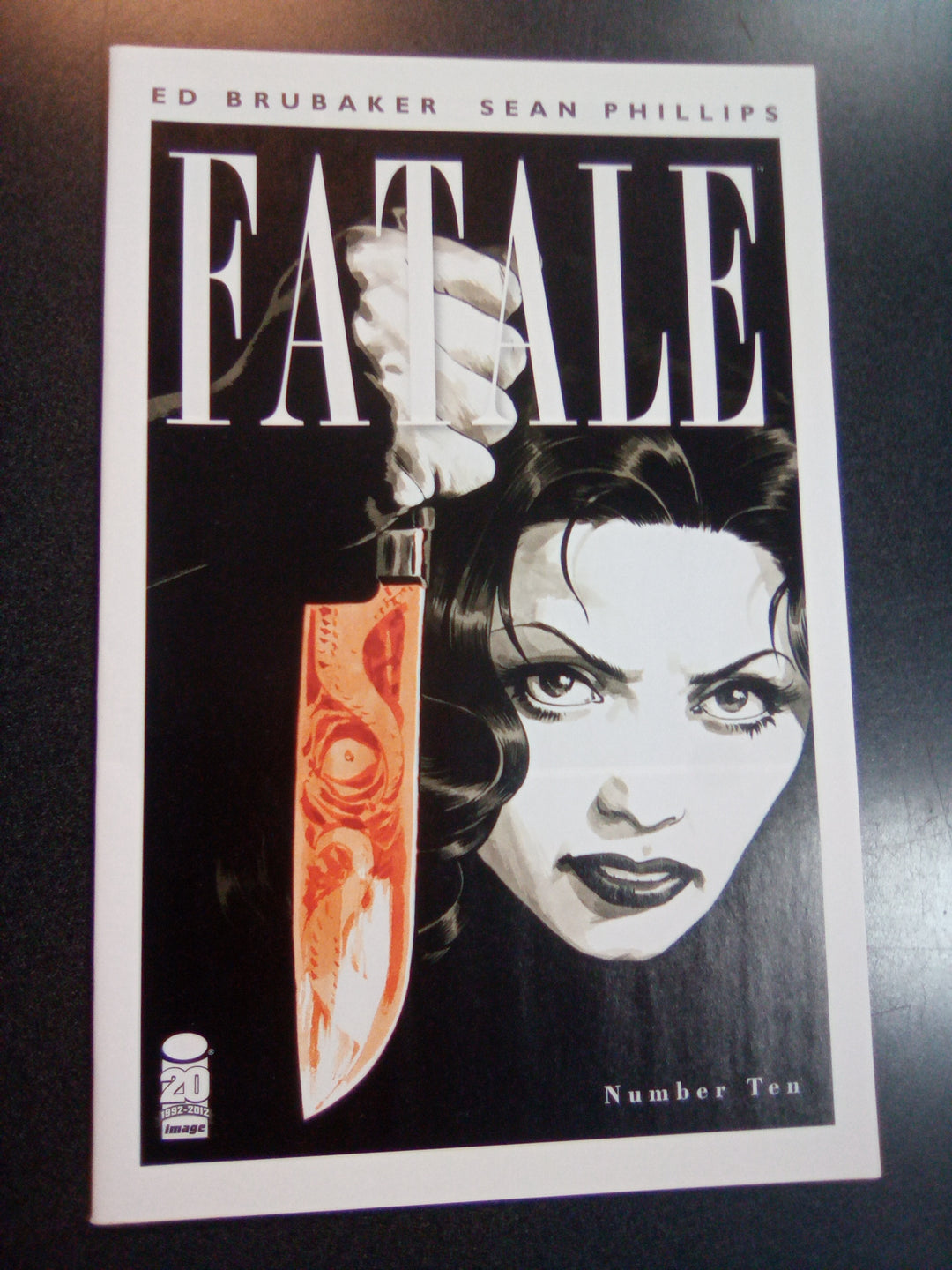 Fatale #10 NM