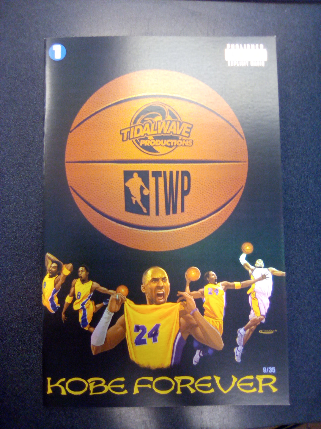 Tribute: Kobe Bryant #1 Sajad Shah Trade Dress Foil Varaint