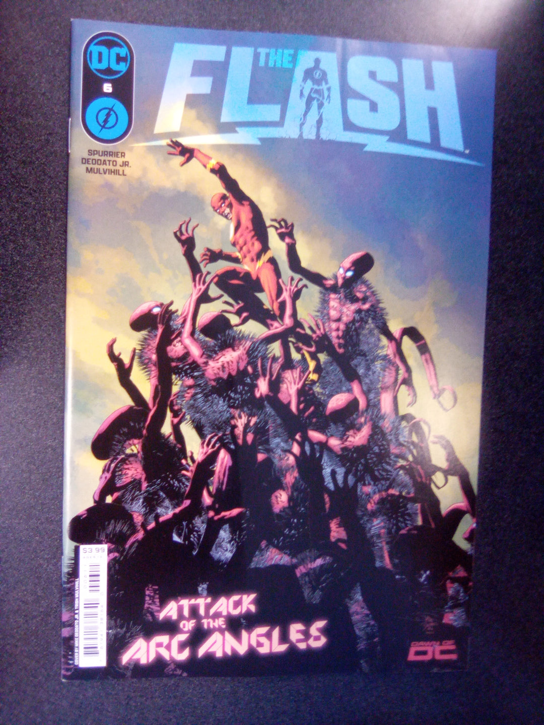 Flash #6 Cover A Mike Deodato Jr & Trish Mulvihill