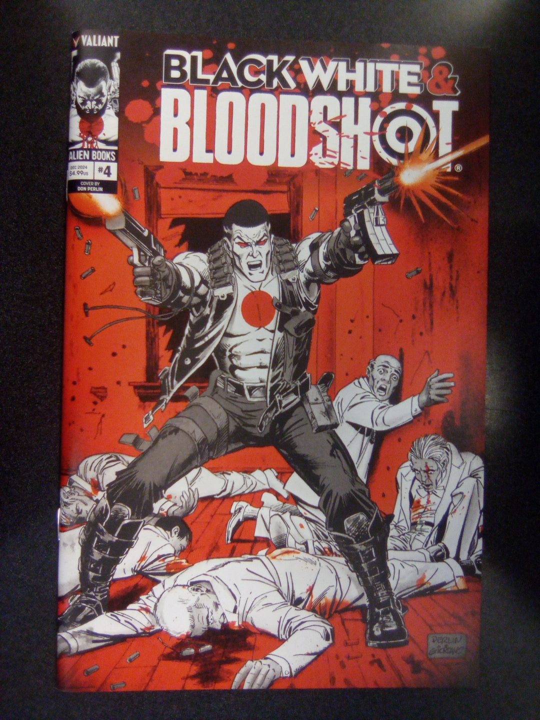 Black White & Bloodshot #4 (Of 4) Cover C Perlin