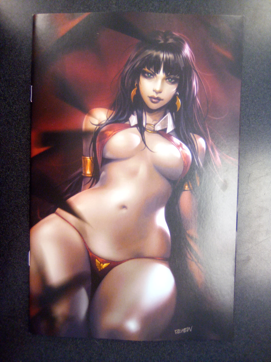 Vampirella #9 Cover K Inc 1:15 Derrick Chew Full Art Variant