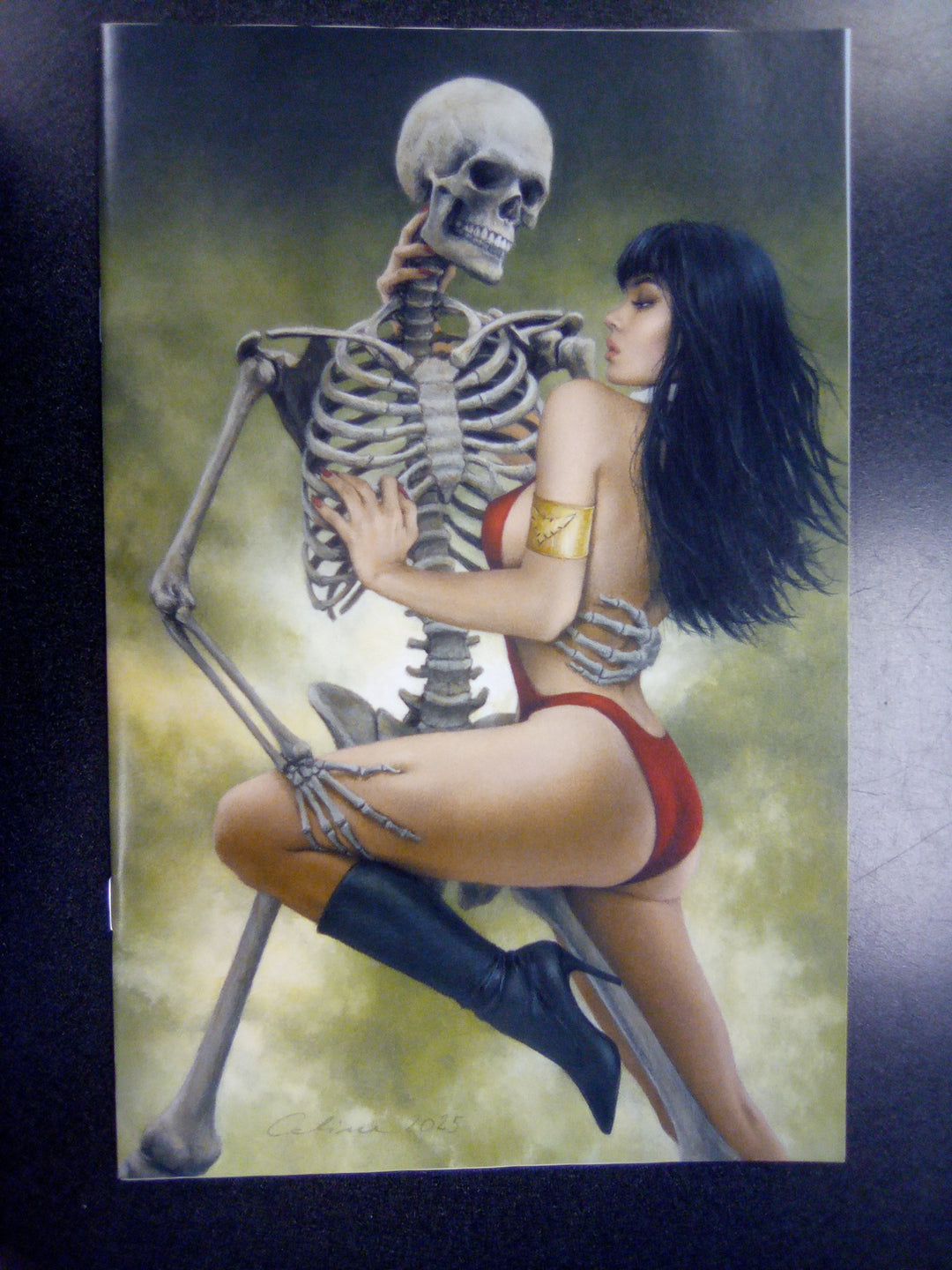 Vampirella #11 Cover J Inc 1:15 Celina Full Art Variant