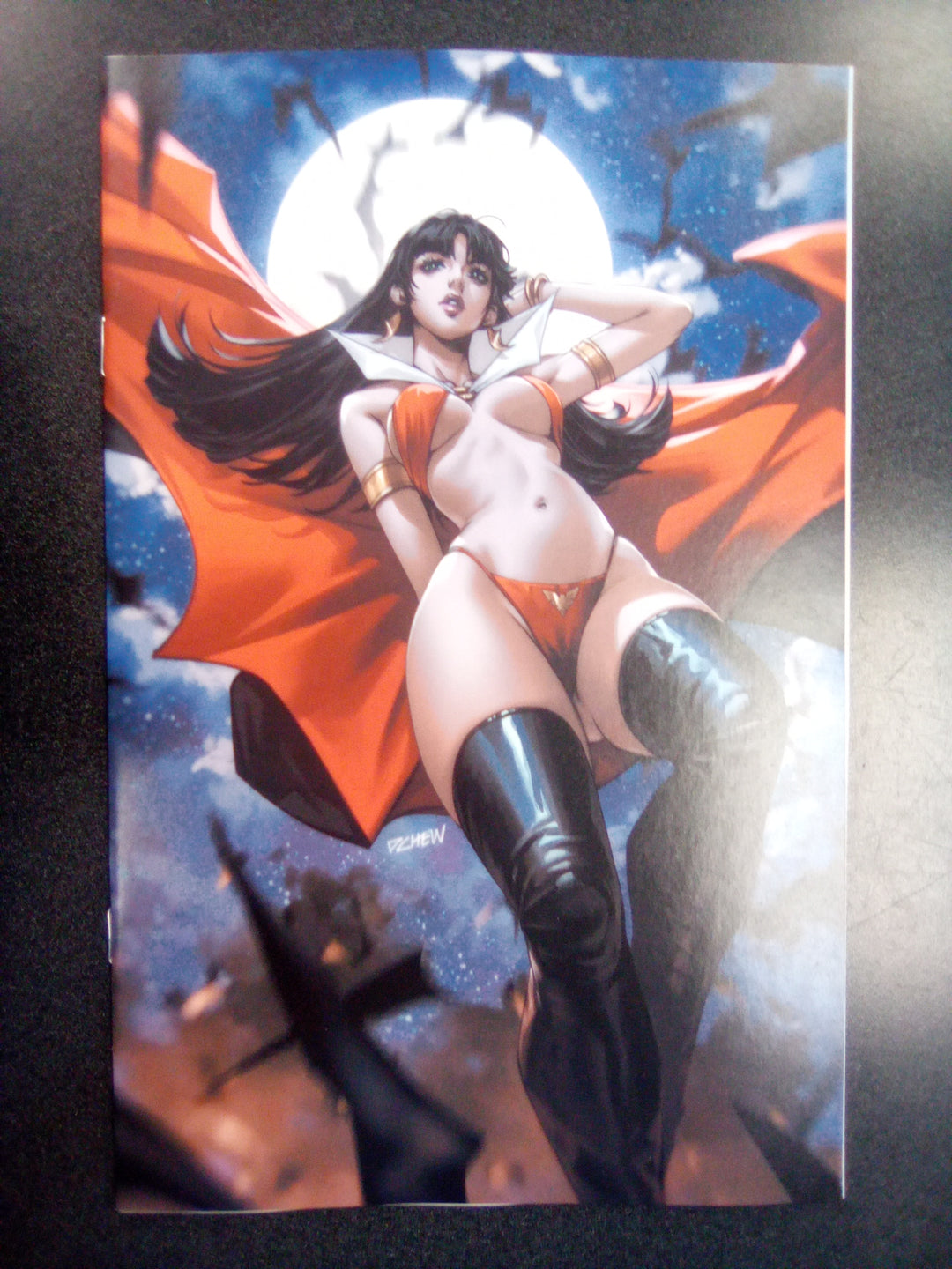 Vampirella #11 Cover K Inc 1:15 Derrick Chew Full Art Variant