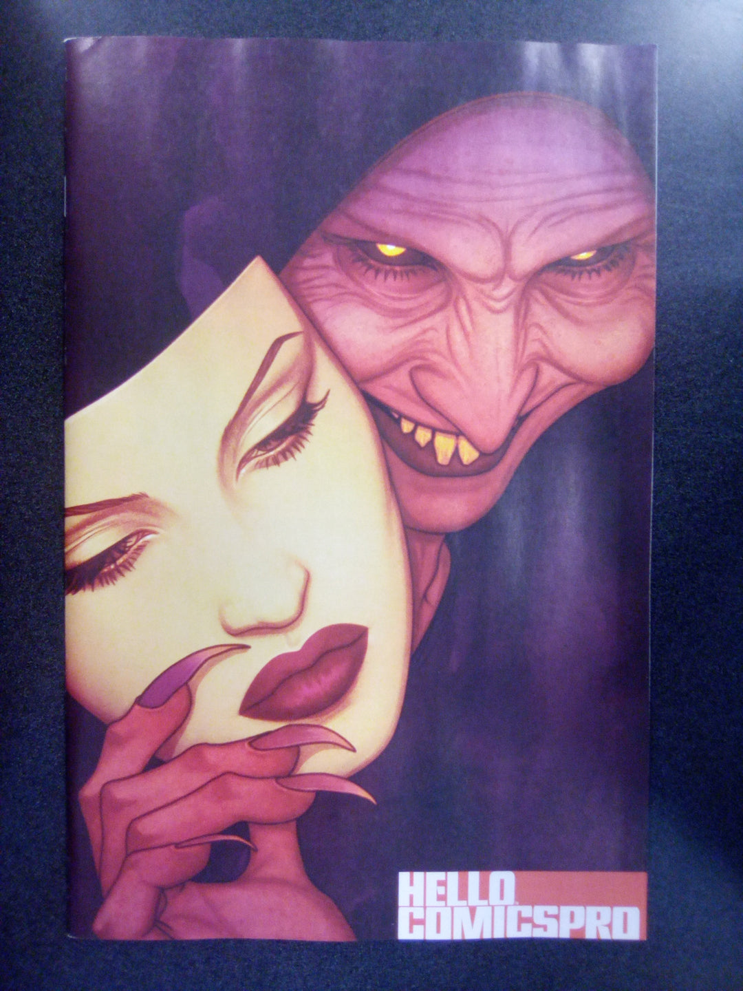 Hello Darkness #18 Comicspro Direct Reserve Variant