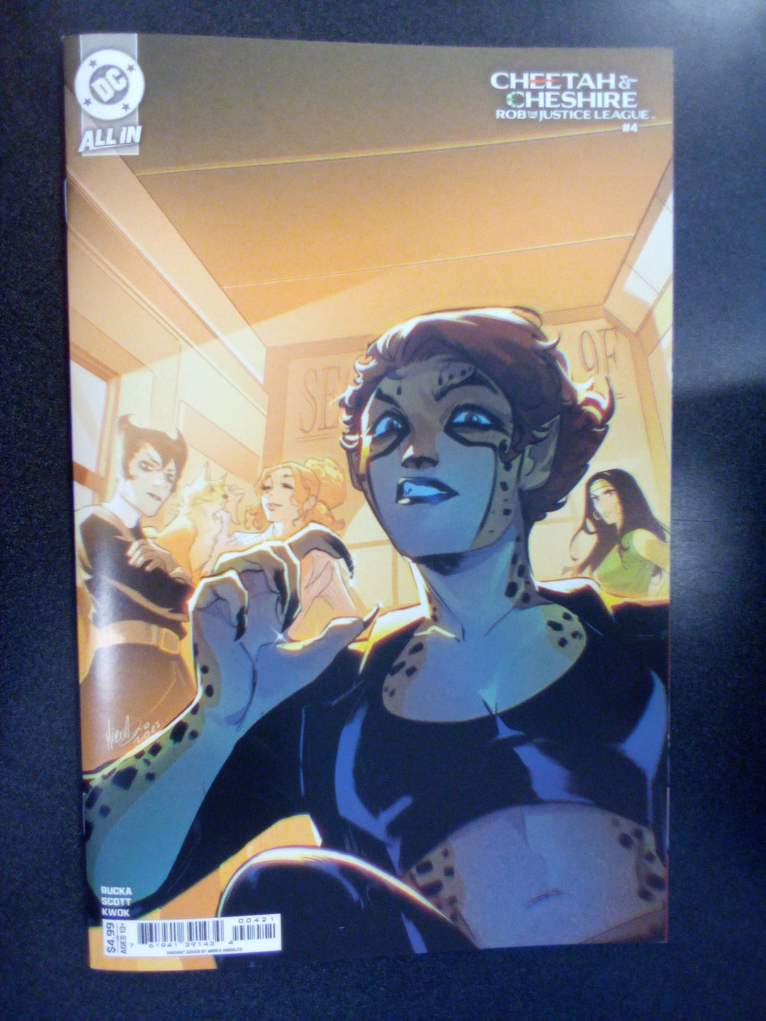 Cheetah And Cheshire Rob The Justice League #4 Cover C Mirka Andolfo Variant