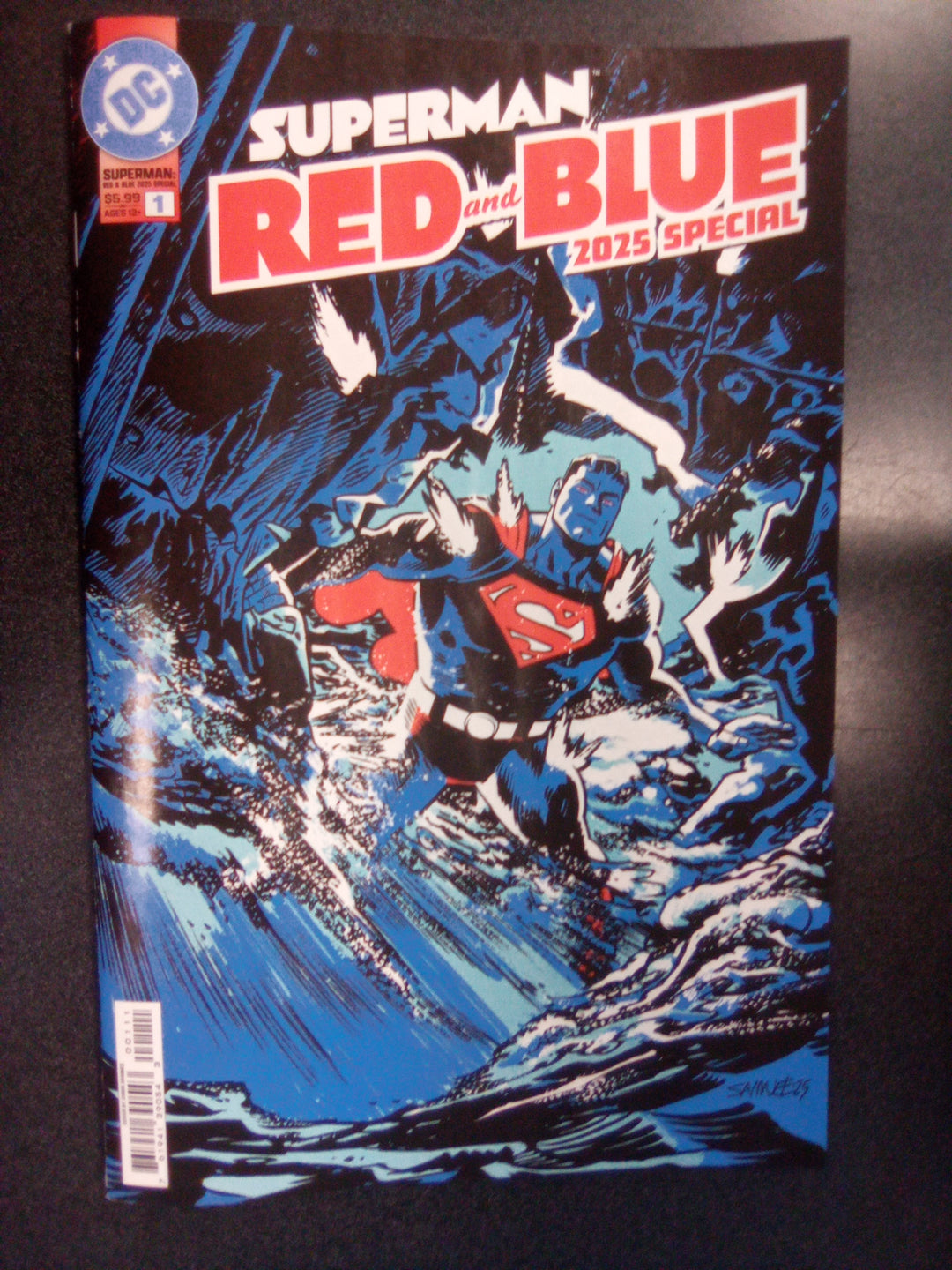 Superman Red & Blue 2025 Special #1 Cover A Chris Samnee