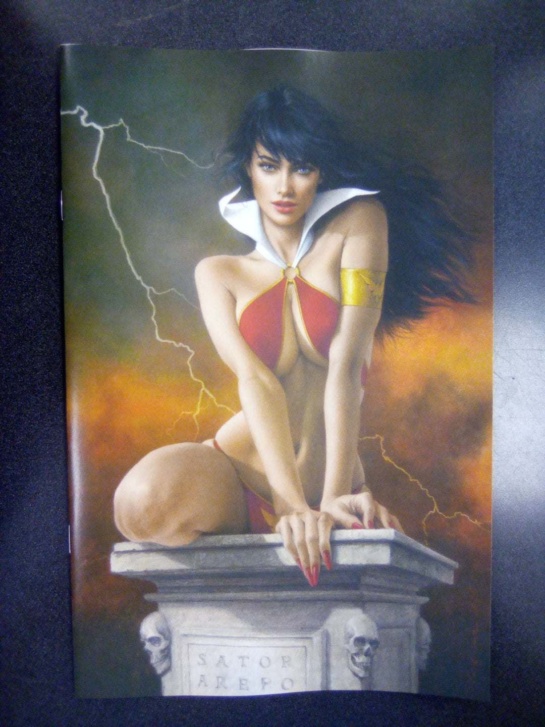 Vampirella #12 Cover J Inc 1:15 Celina Full Art Variant