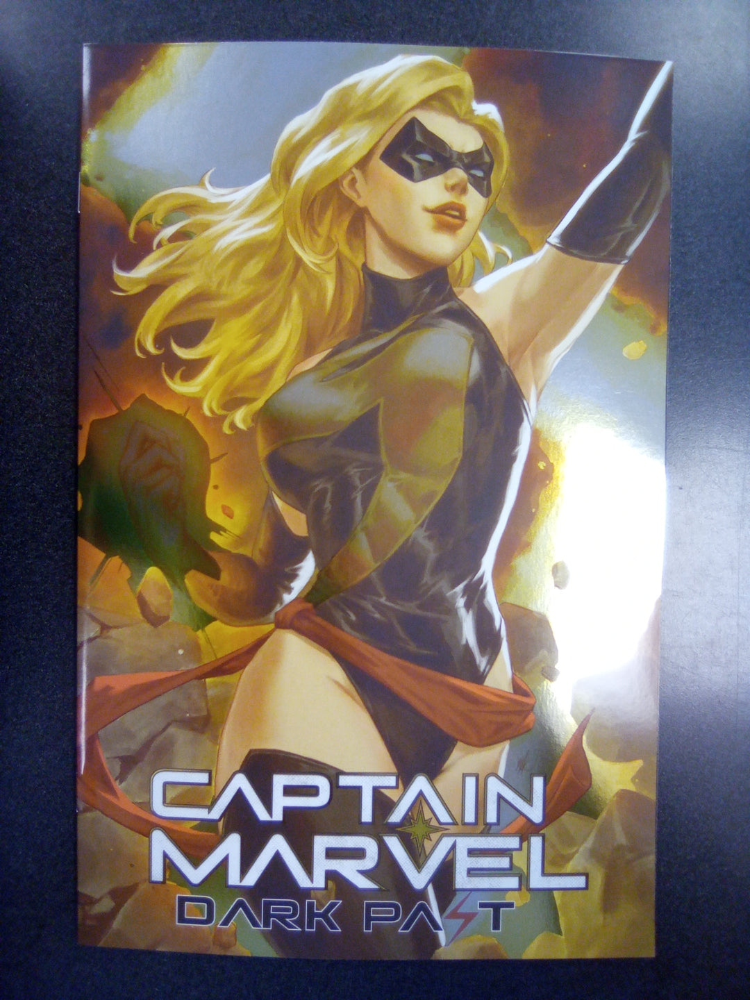 Captain Marvel: Dark Past #1 Ejikure Foil Variant