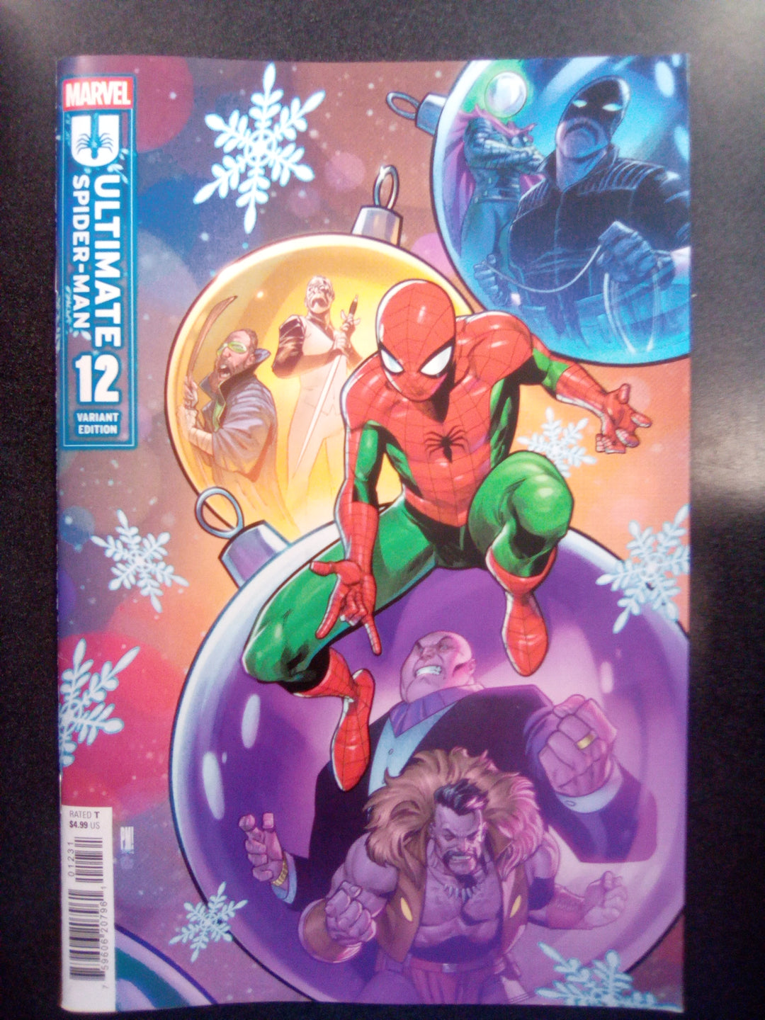 Ultimate Spider-Man #12 Paco Medina Winter Holiday Variant