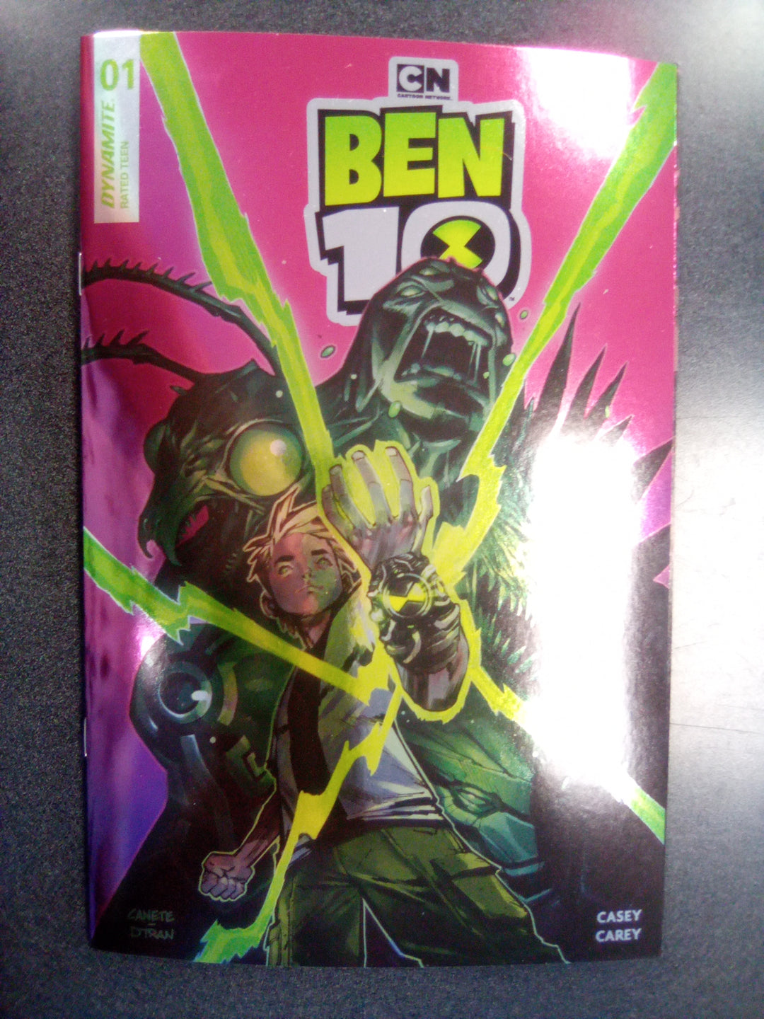 Ben 10 #1 Cover W 1 in 10 Eric Canete Foil Variant