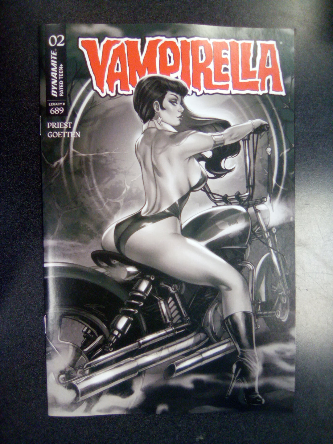 Vampirella (2026) #2 Cover M Inc 1:7 Copy Elias Chatzoudis Black & White Variant