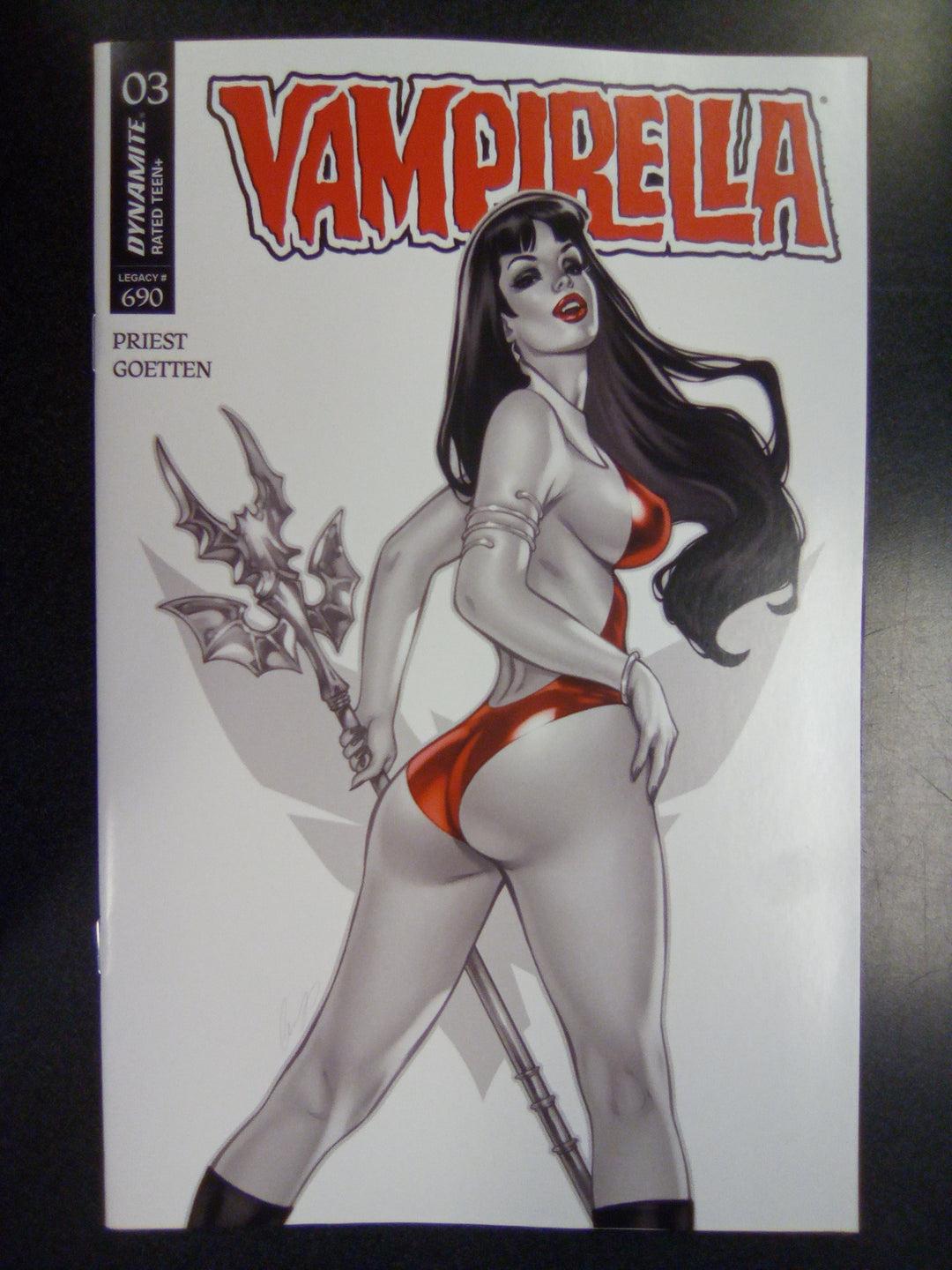 Vampirella (2026) #3 Cover Q 1:7 Elias Chatzoudis Bw Variant