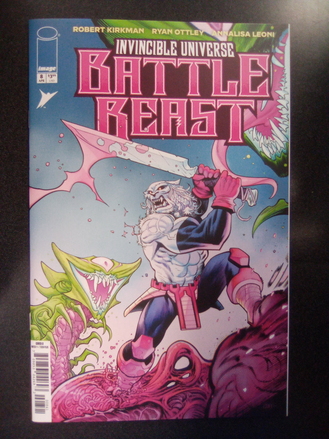 Invincible Universe Battle Beast #8 Cover D 1 in 25 Cliff Rathburn Variant
