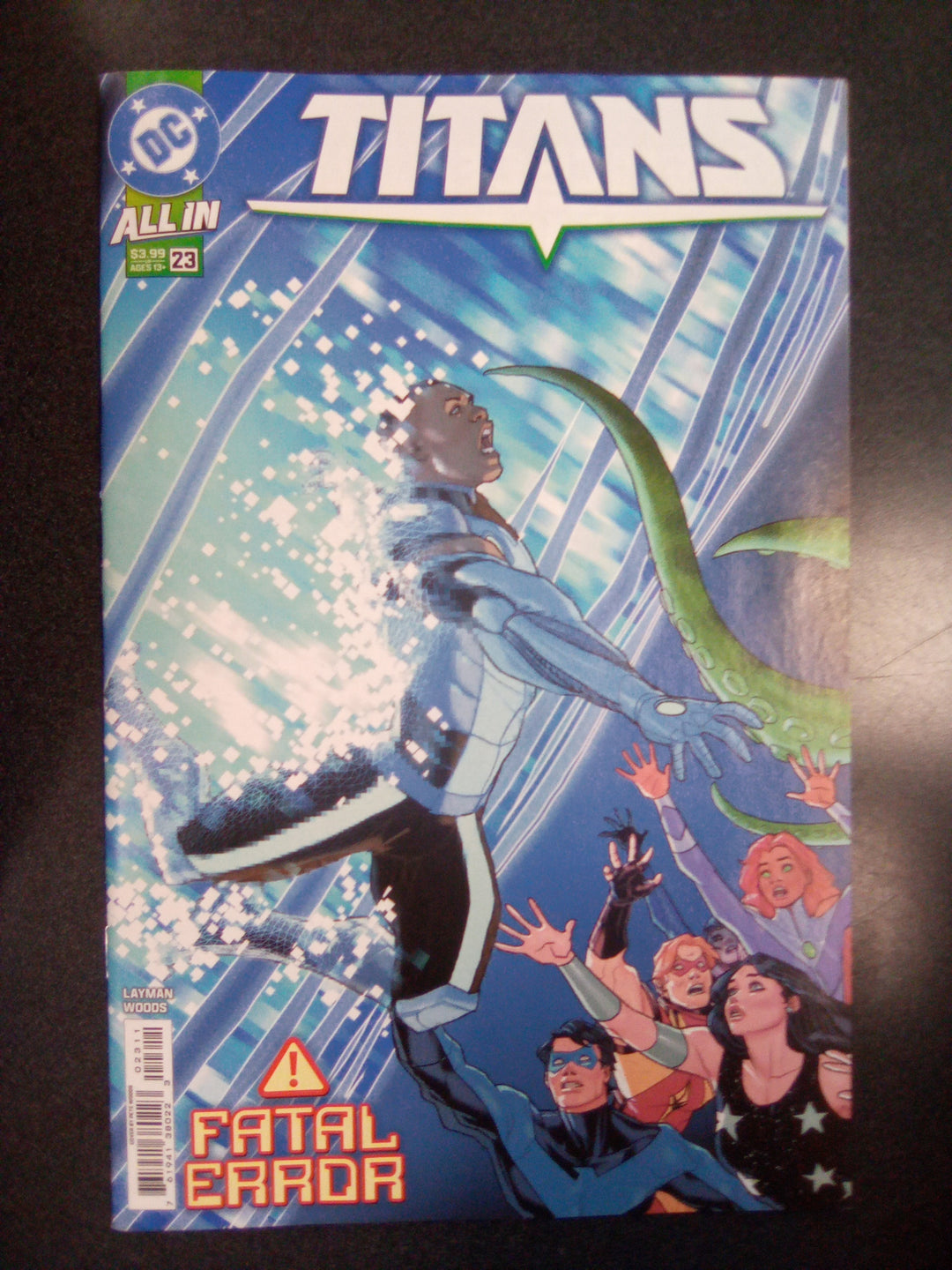Titans #23 Cover A Pete Woods