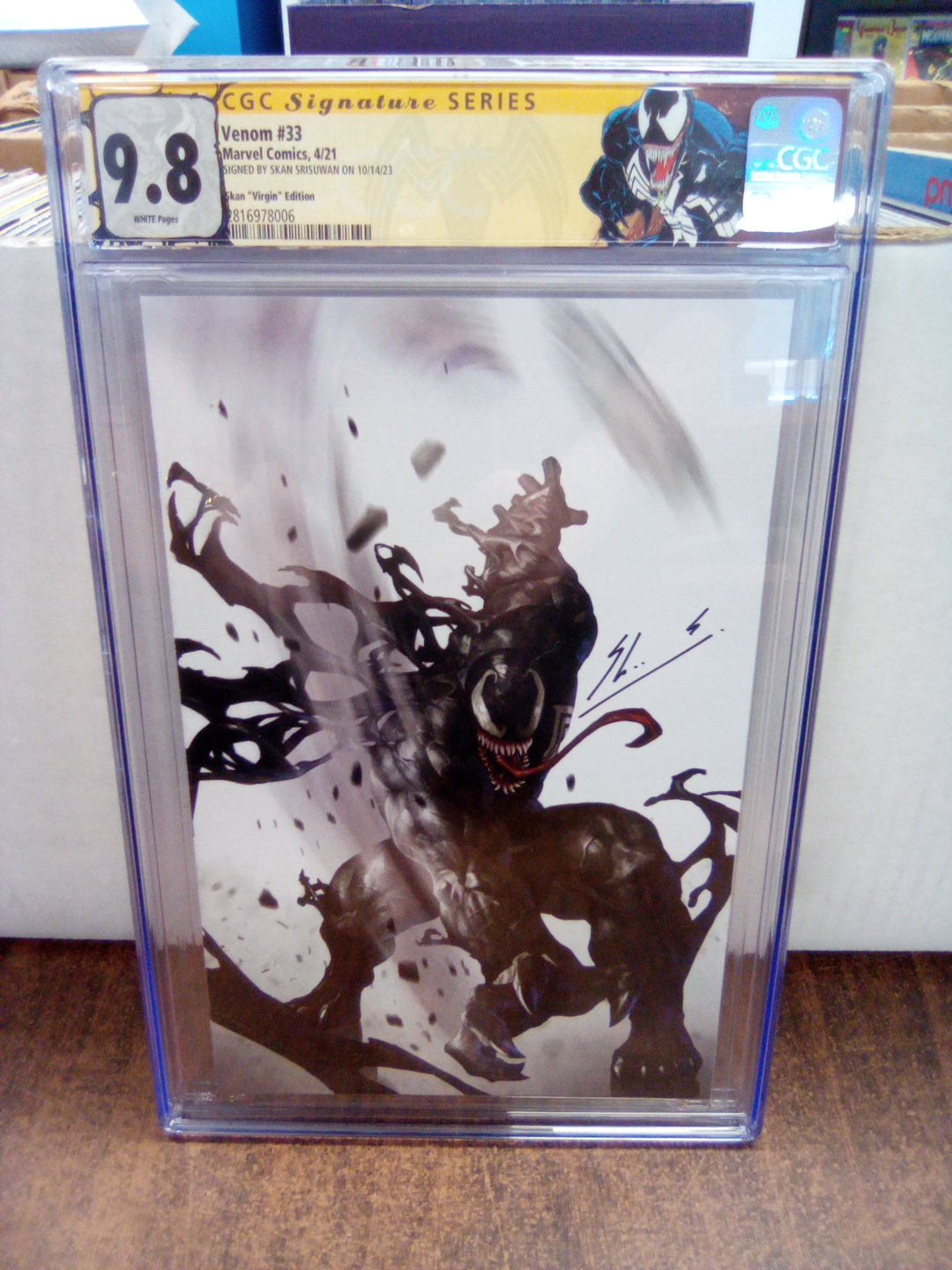 Venom #33 Skan Srisuwan Virgin Variant CGC 9.8 Signed
