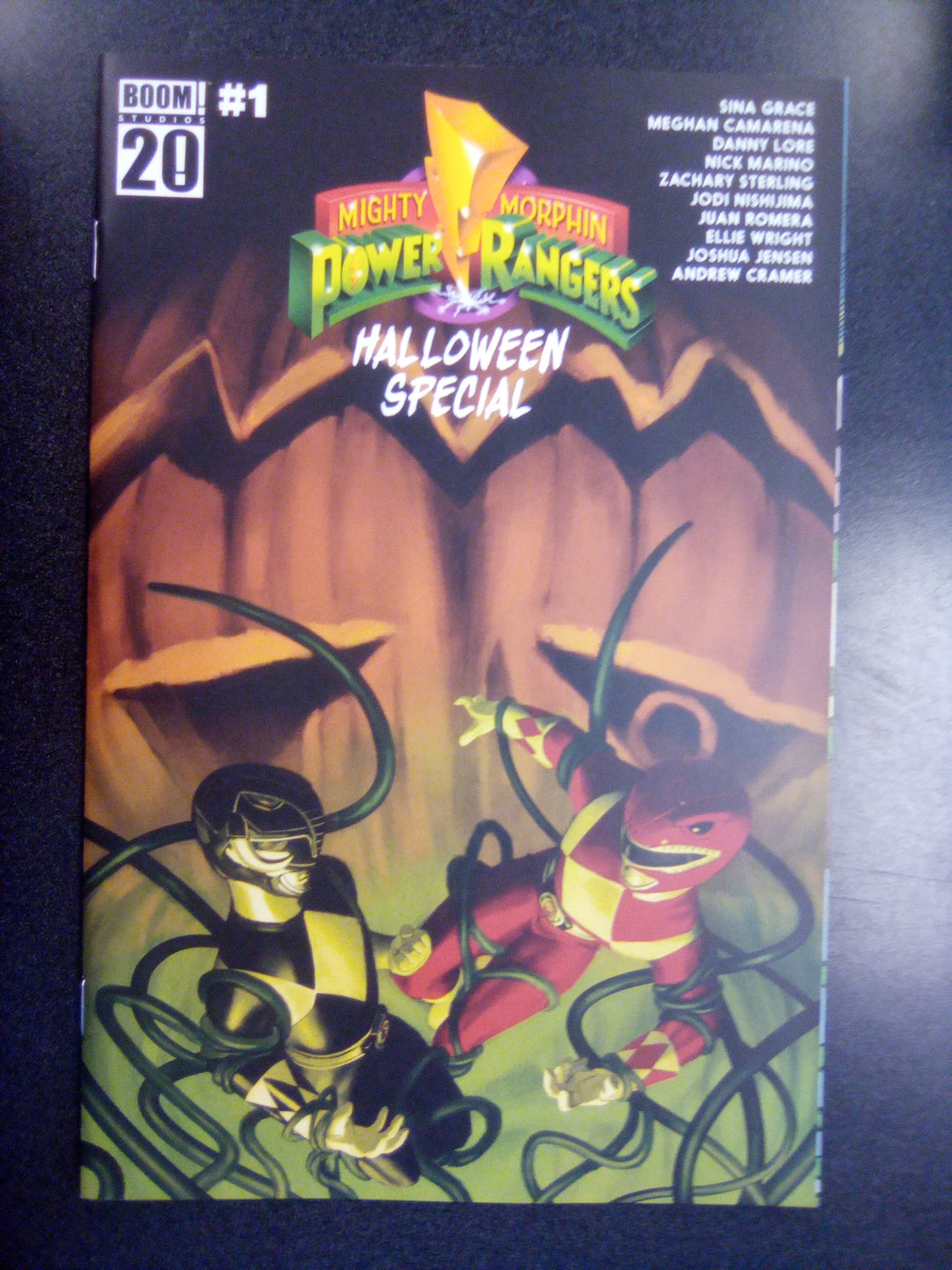 Mighty Morphin Power Rangers Halloween Special #1 A Main (Dressed, Mercado)