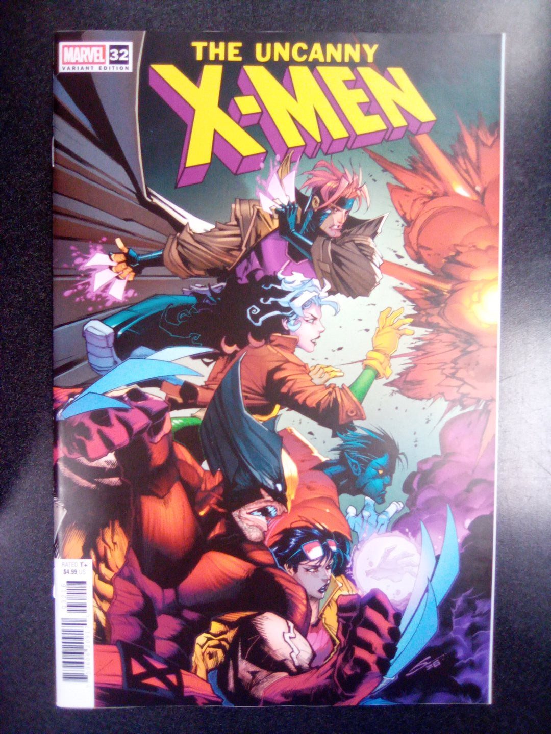 Uncanny X-Men #32 Gerardo Sandoval Variant