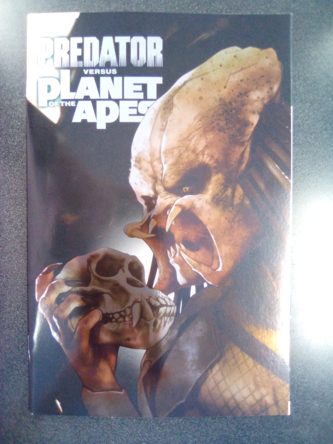 Predator vs. The Planet Of The Apes #1 Ben Oliver Foil Variant