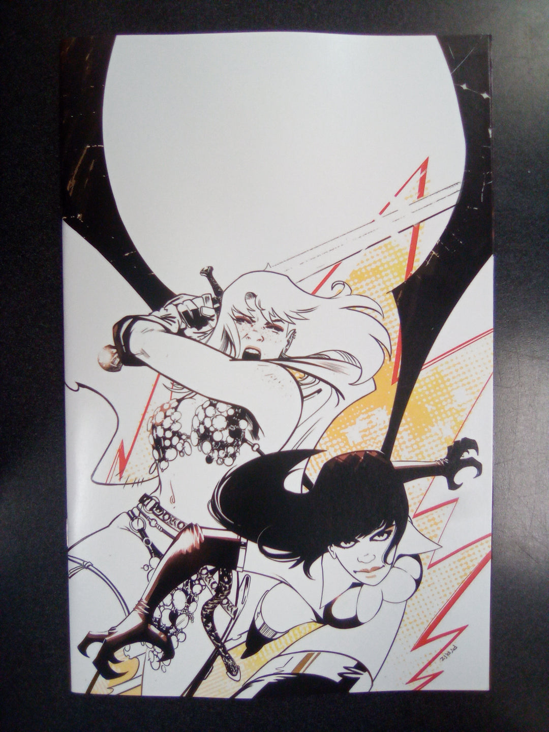 Vampirella vs Red Sonja Red City #1 Cover M 1 in 10 Sebastian Piriz Line Art Full Art Variant