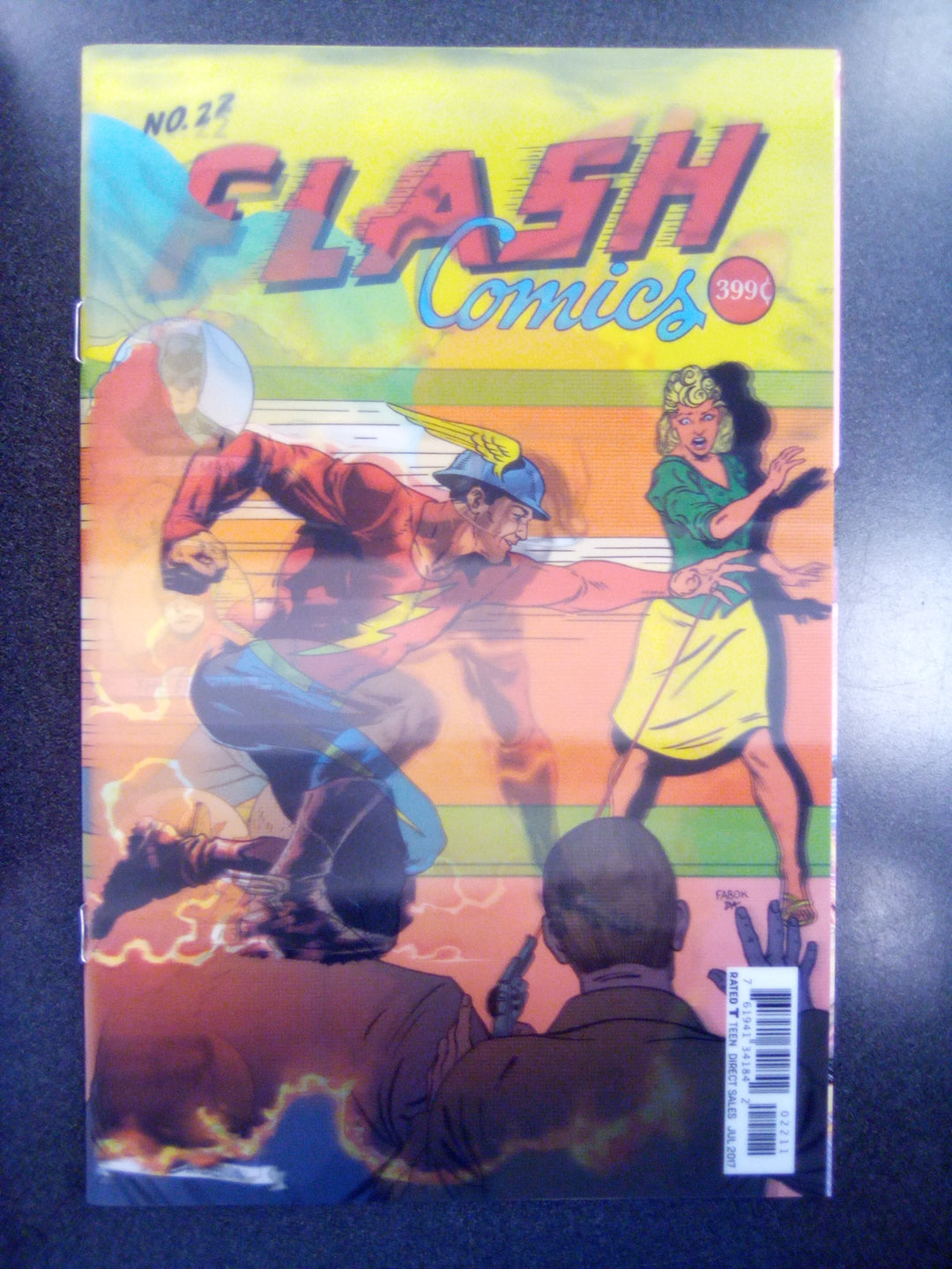 The Flash #22 (2017) Lenticular Cover