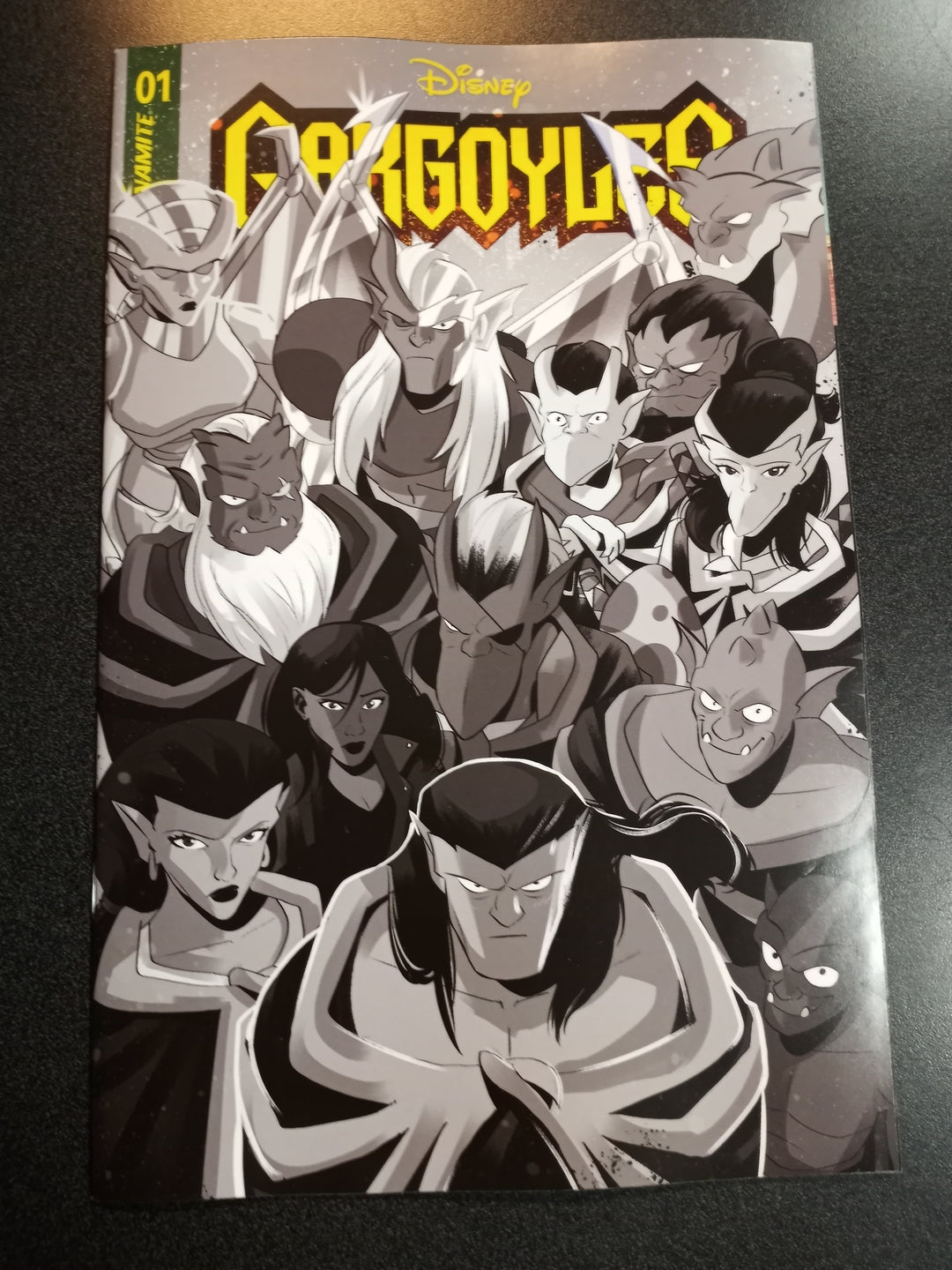 Gargoyles #1 Cover Zg 10 Copy Foc Variant Edition Kambadais Black & White