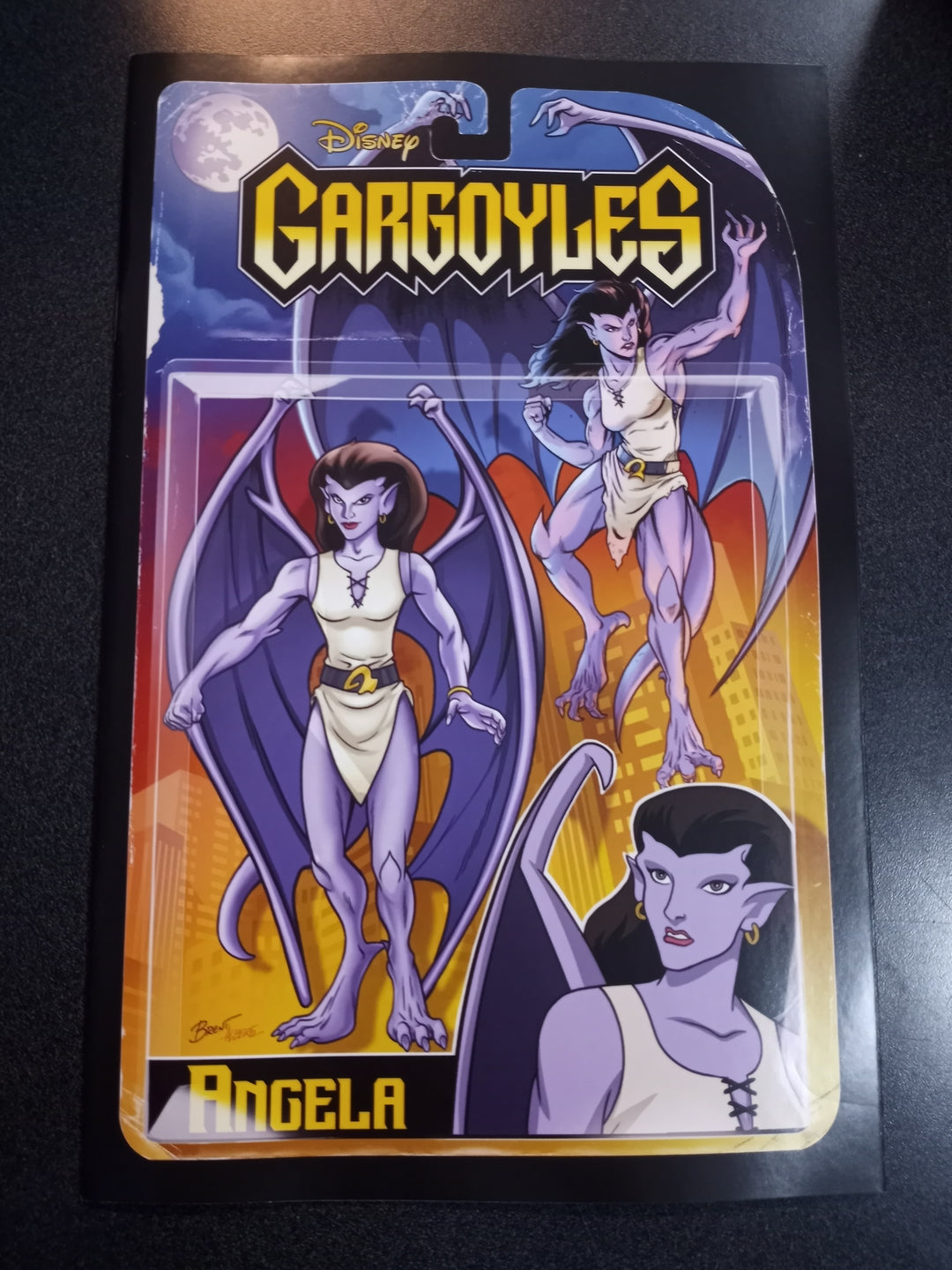 Gargoyles #2 Cover L 30 Copy Variant Edition Action Figure