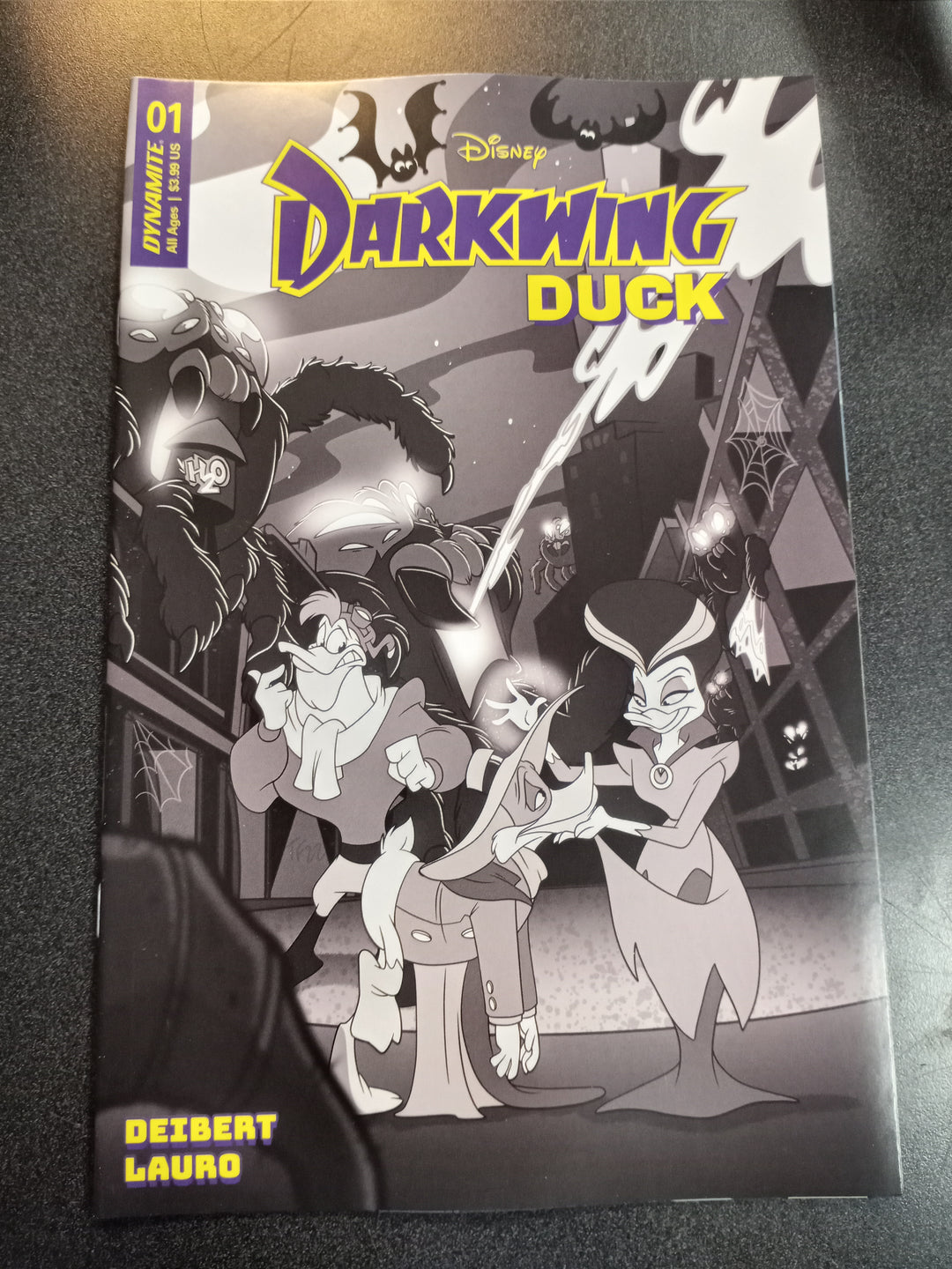 Darkwing Duck #1 Cover Zi 10 Copy Foc Variant Edition Forstner Black & White