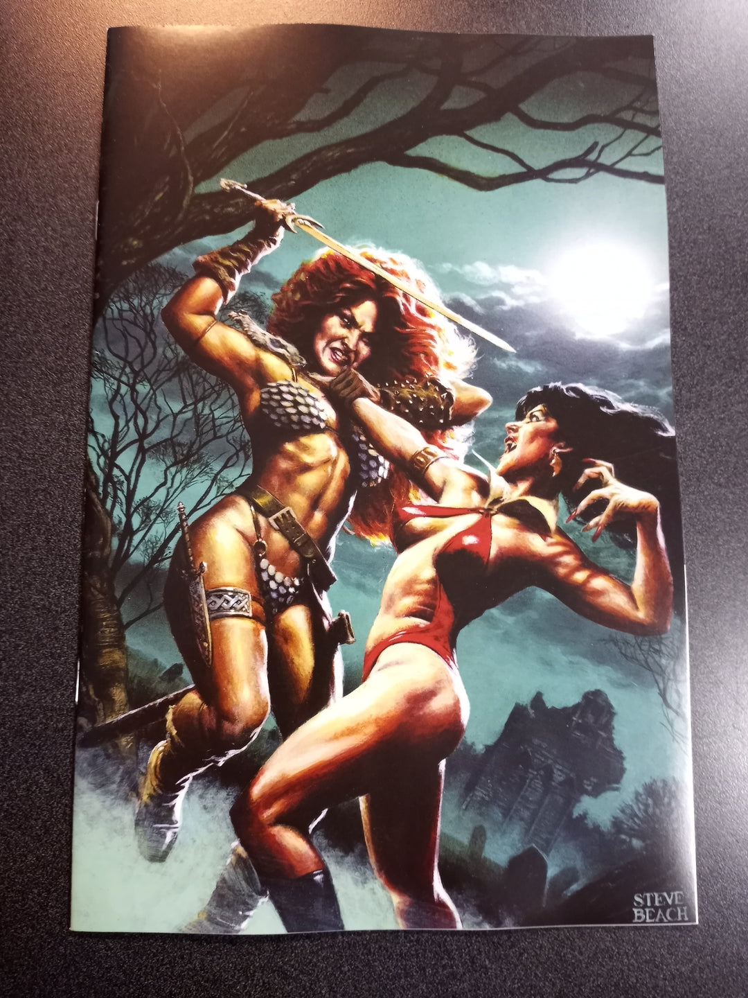 Vampirella vs Red Sonja #4 Cover H 20 Copy Variant Edition Beach Virgin