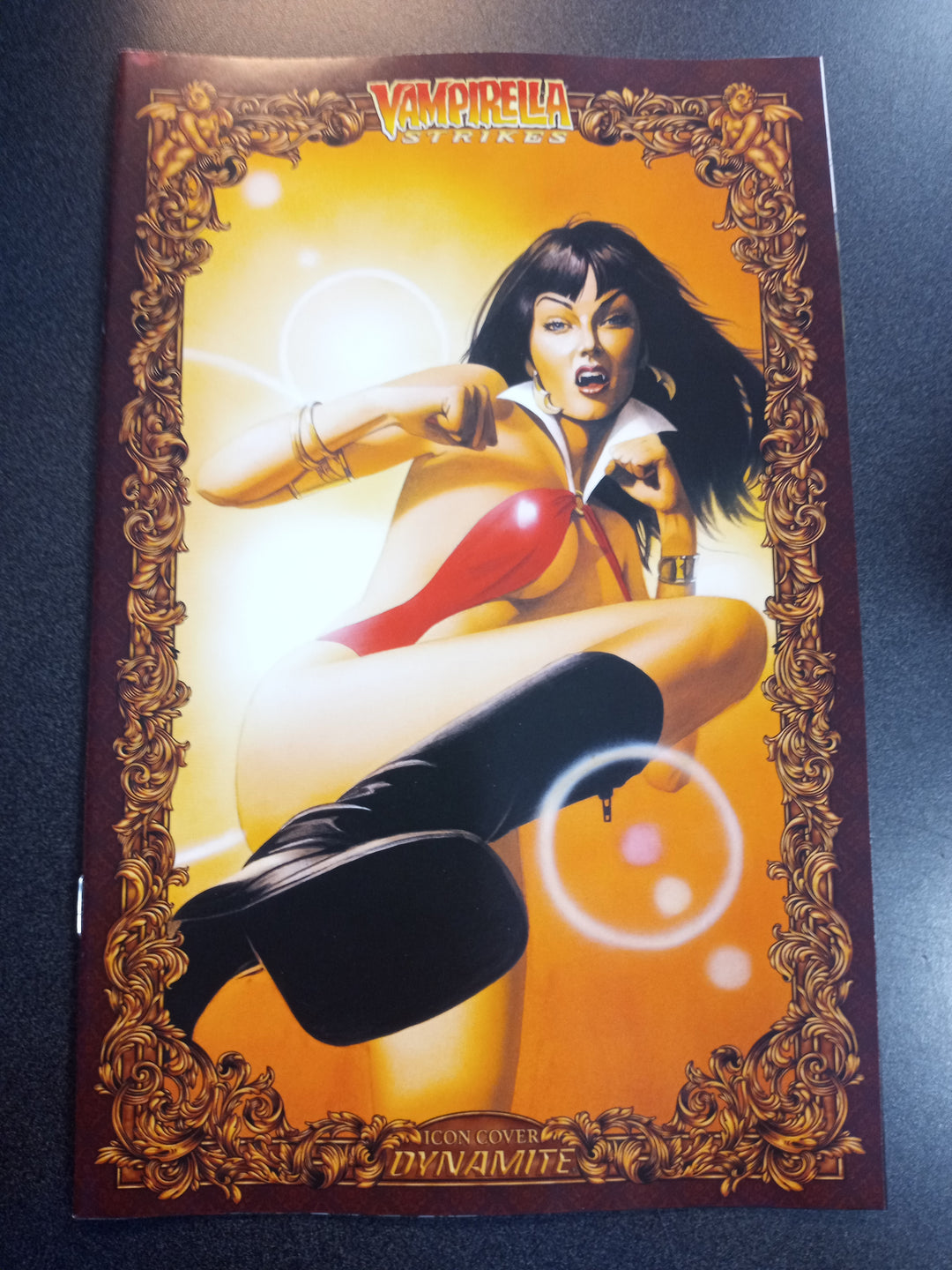 Vampirella Strikes #10 Cover F 10 Copy Variant Edition Mayhew Modern Icon