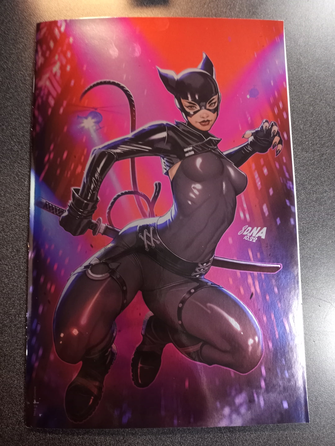 Catwoman #52 Nakayama Foil Variant